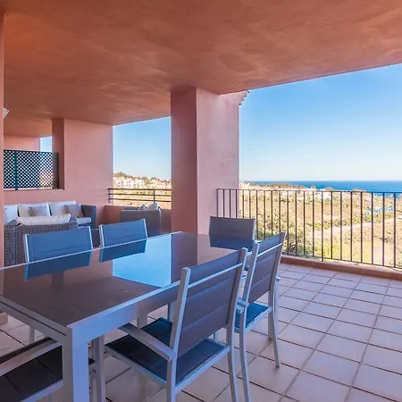Apartment 2159-apt 2 Bedrooms With Stunning Views *